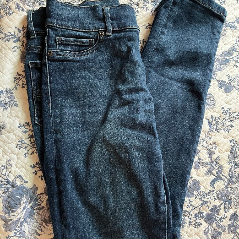 New York & Company dark wash stretch skinny jeans